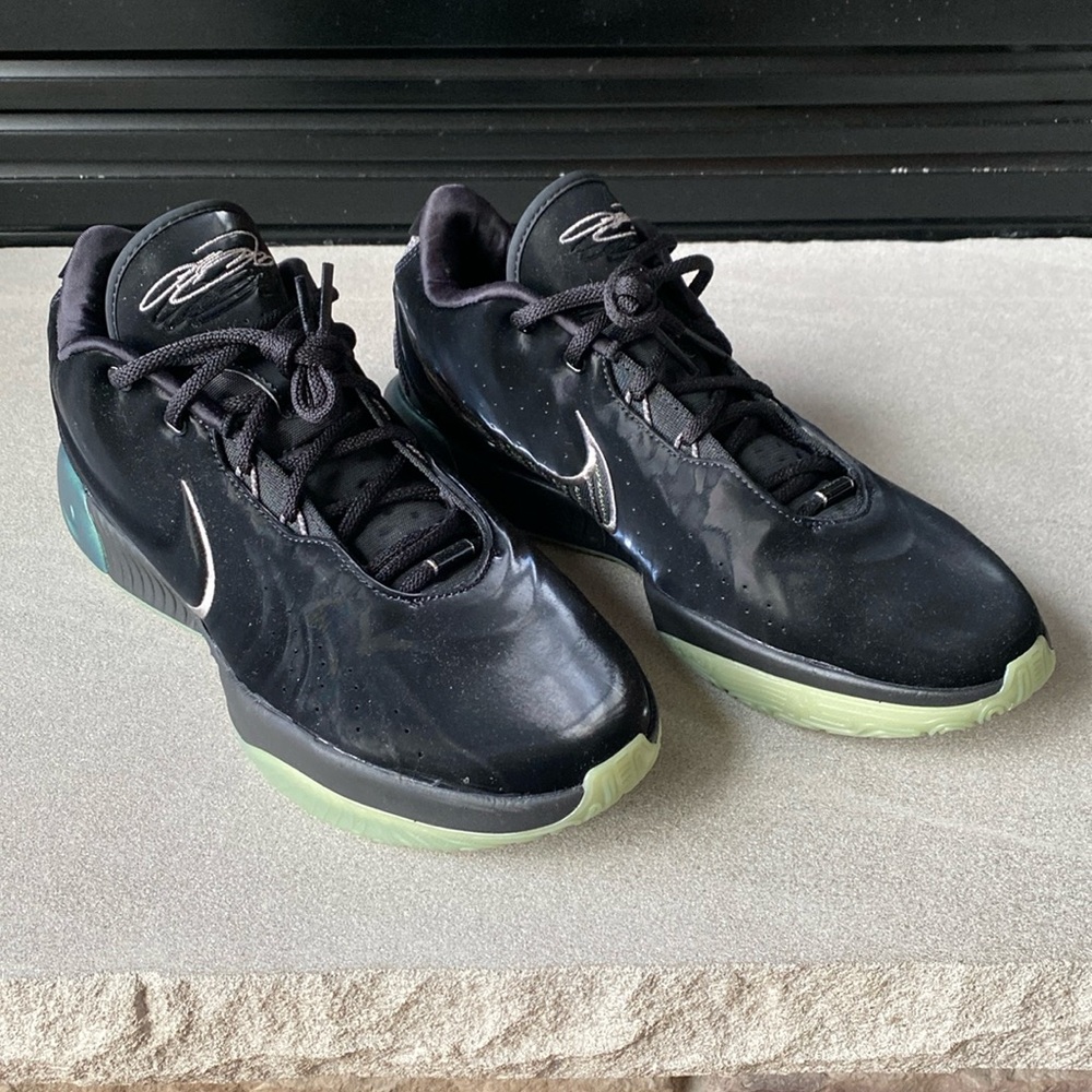 Nike Lebron XXI - Men’s Size 13
